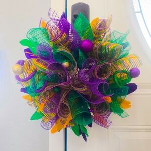 🎭 Mini Mardi Gras Door Wreath or Table Decor – Purple, Green & Gold 🎭